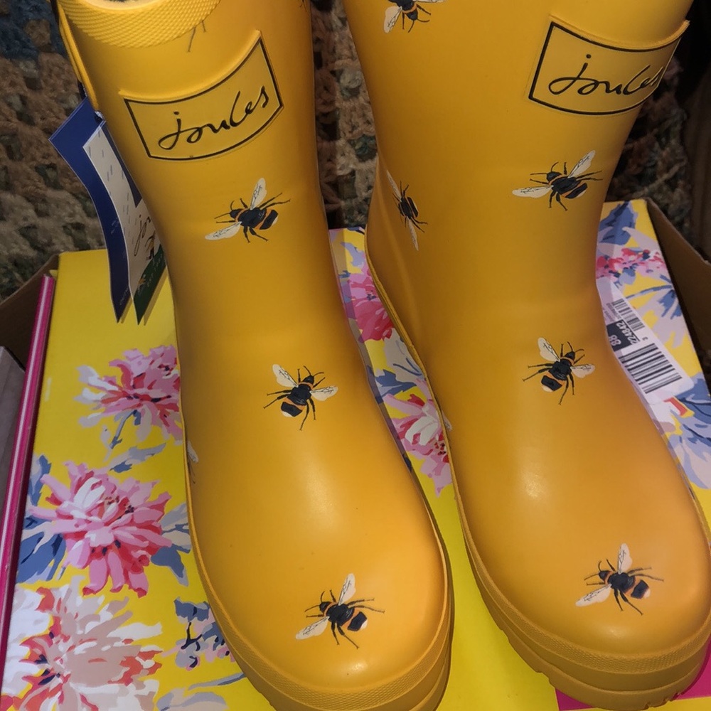 Rain boots